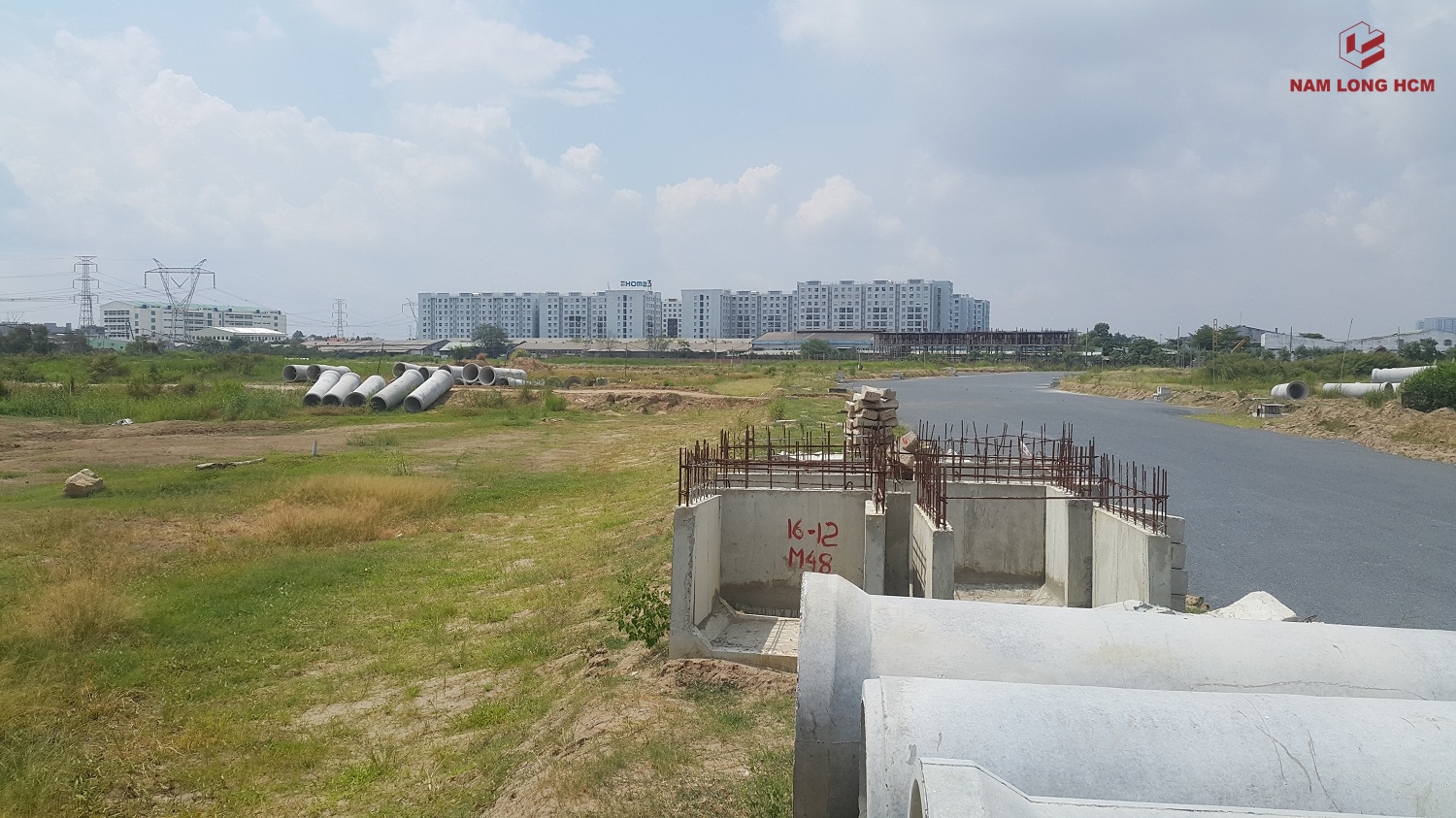 Hình ảnh tại dự án Akari City Bình Tân. CĐT mới thi công xong phần đường trục chính của dự án. Ảnh: Nam Long HCM